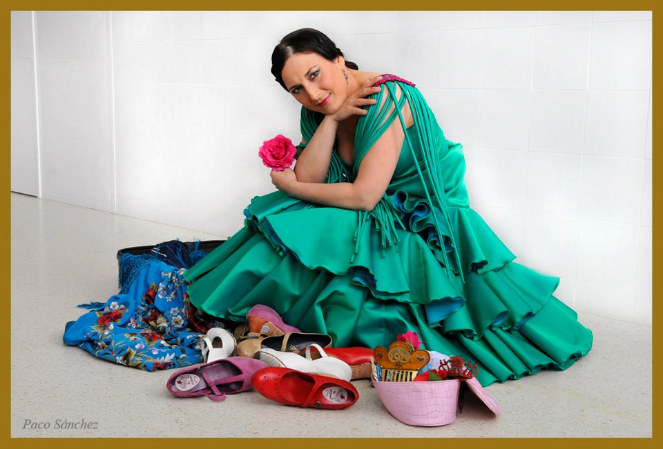 Zapatos de flamenca de niña Olé Tus Zapatos de color coral · Olé